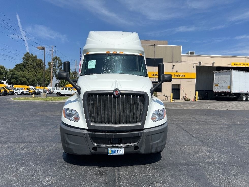 Sleeper Tractor-Heavy Duty Tractors-International-2023-LT625-Torrance-CA-579,952\n\t\tmiles-$ 54,750 - Image 2