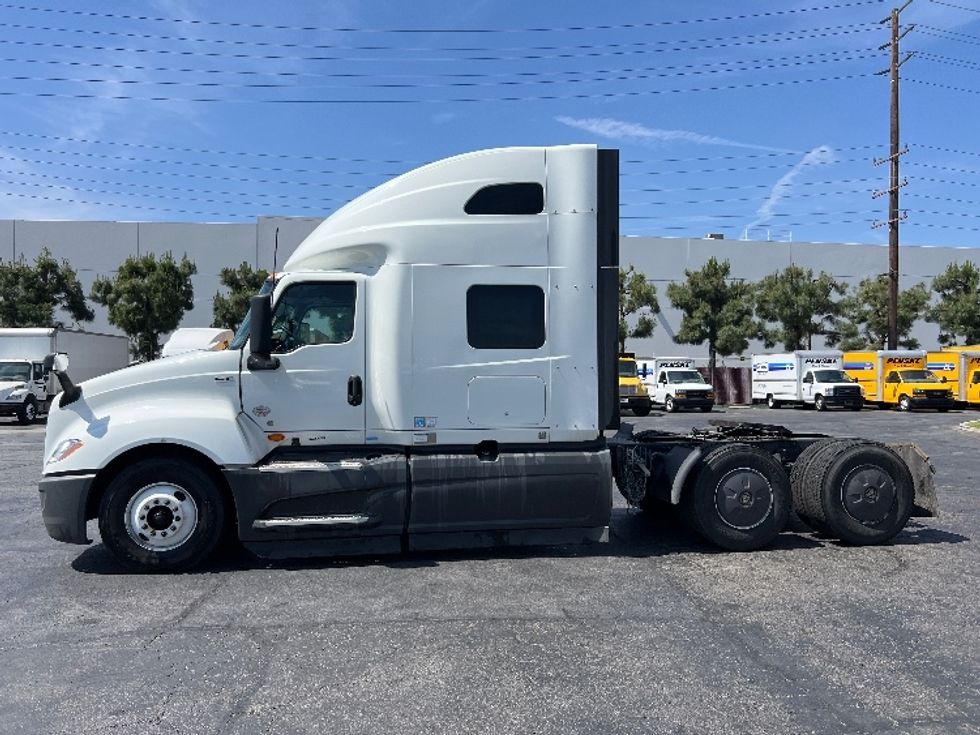 Sleeper Tractor-Heavy Duty Tractors-International-2023-LT625-Torrance-CA-579,952\n\t\tmiles-$ 54,750 - Image 4