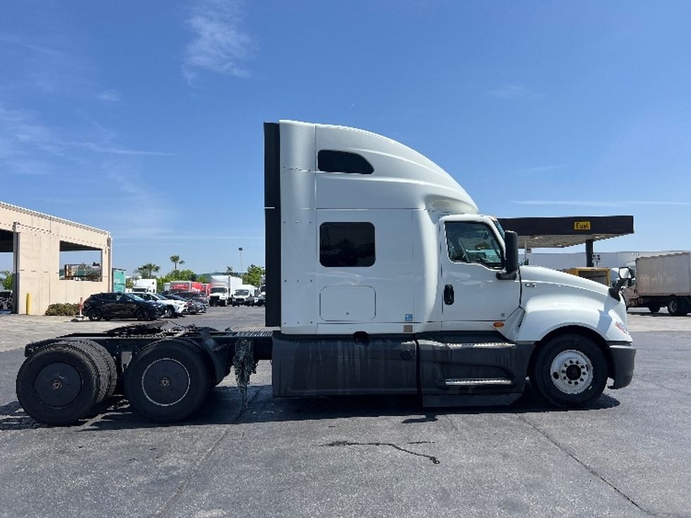 Sleeper Tractor-Heavy Duty Tractors-International-2023-LT625-Torrance-CA-579,952\n\t\tmiles-$ 54,750 - Image 8