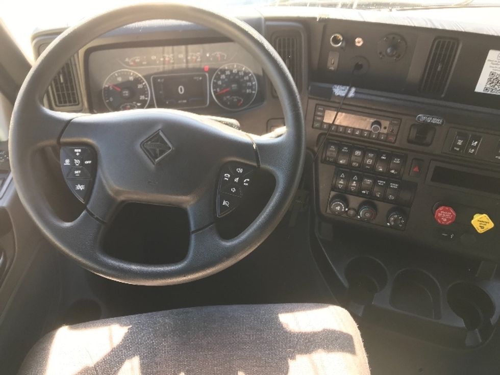 Sleeper Tractor-Heavy Duty Tractors-International-2023-LT625-Torrance-CA-627,591\n\t\tmiles-$ 49,000 - Image 11