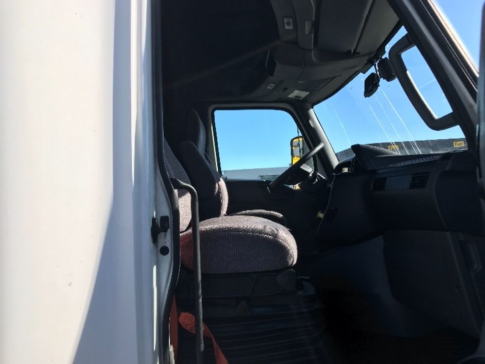 Sleeper Tractor-Heavy Duty Tractors-International-2023-LT625-Torrance-CA-627,591\n\t\tmiles-$ 49,000 - Image 14