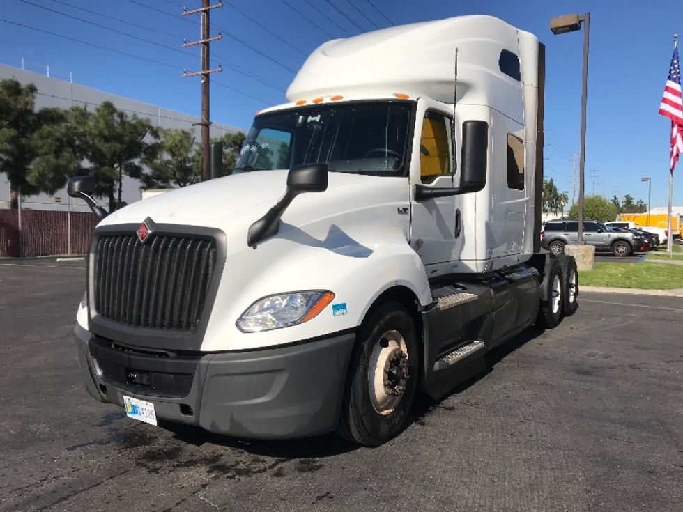 Sleeper Tractor-Heavy Duty Tractors-International-2023-LT625-Torrance-CA-627,591\n\t\tmiles-$ 49,000 - Image 3