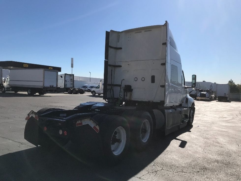 Sleeper Tractor-Heavy Duty Tractors-International-2023-LT625-Torrance-CA-627,591\n\t\tmiles-$ 49,000 - Image 7