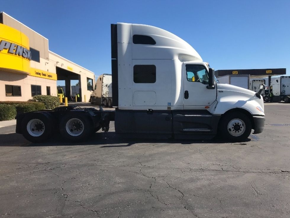 Sleeper Tractor-Heavy Duty Tractors-International-2023-LT625-Torrance-CA-627,591\n\t\tmiles-$ 49,000 - Image 8