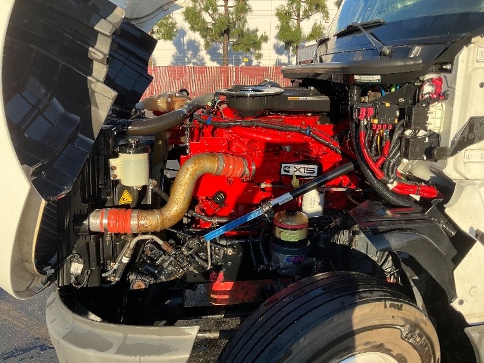 Sleeper Tractor-Heavy Duty Tractors-International-2023-LT625-Torrance-CA-656,640\n\t\tmiles-$ 45,750 - Image 21