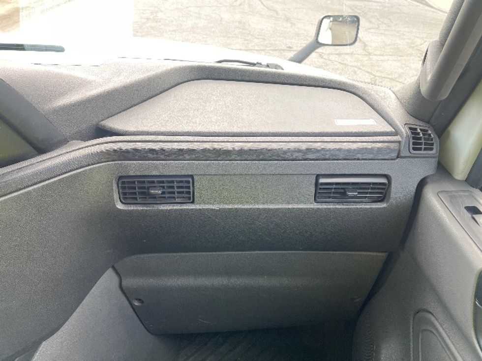 Sleeper Tractor-Heavy Duty Tractors-International-2023-LT625-Torrance-CA-676,665\n\t\tmiles-$ 43,750 - Image 14