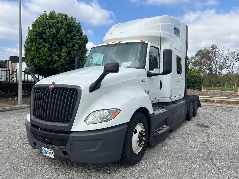 Sleeper Tractor-Heavy Duty Tractors-International-2023-LT625-Torrance-CA-676,665\n\t\tmiles-$ 43,750 - Image 3