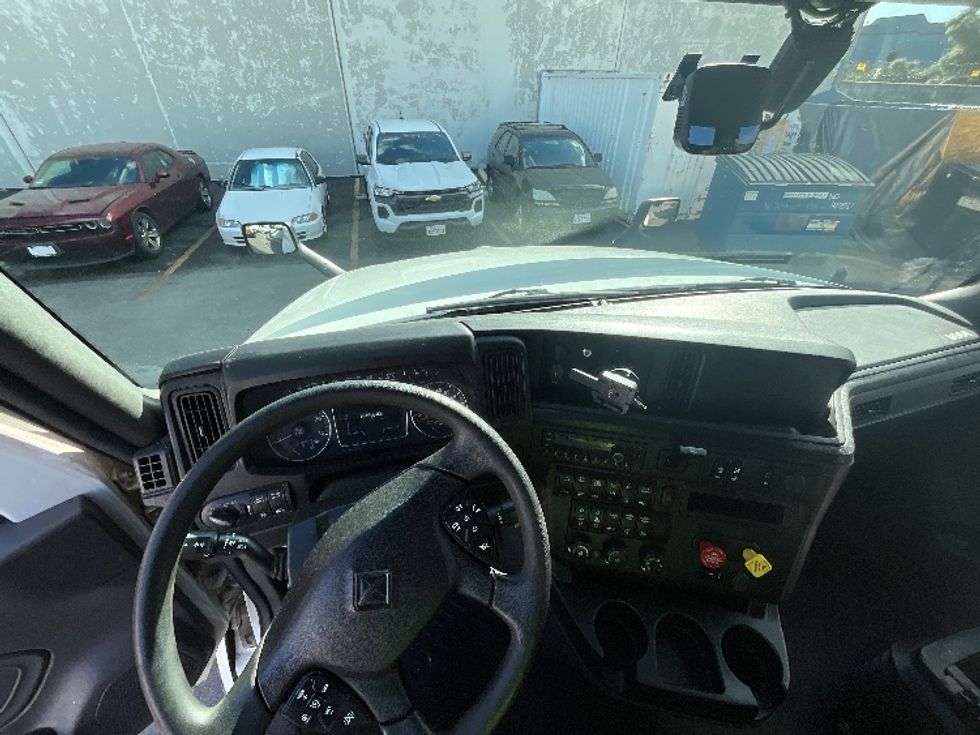 Sleeper Tractor-Heavy Duty Tractors-International-2023-LT625-Torrance-CA-699,648\n\t\tmiles-$ 41,250 - Image 11