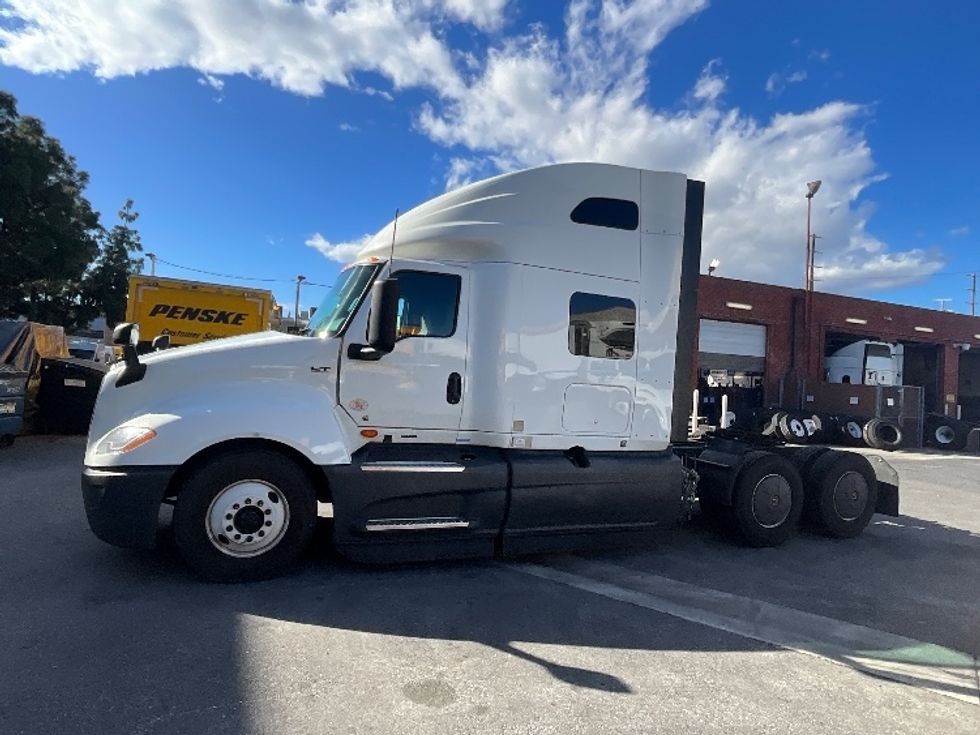 Sleeper Tractor-Heavy Duty Tractors-International-2023-LT625-Torrance-CA-699,648\n\t\tmiles-$ 41,250 - Image 4