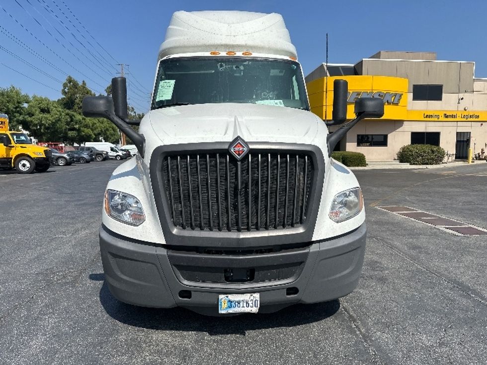 Sleeper Tractor-Heavy Duty Tractors-International-2023-LT625-Torrance-CA-743,124\n\t\tmiles-$ 44,750 - Image 2