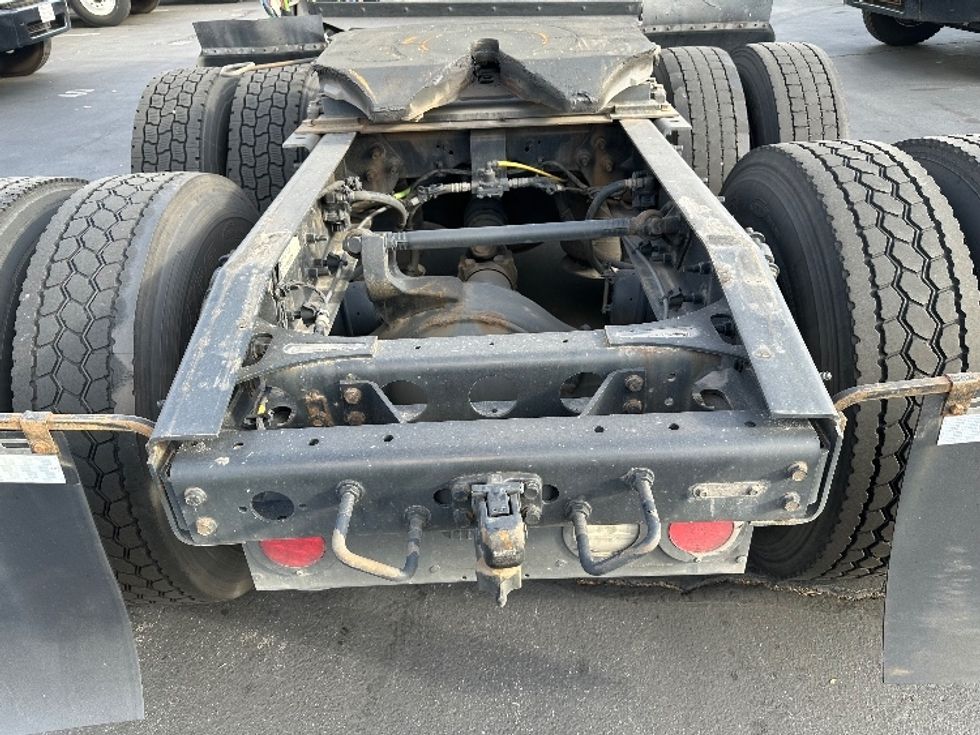 Sleeper Tractor-Heavy Duty Tractors-International-2023-LT625-Torrance-CA-743,124\n\t\tmiles-$ 44,750 - Image 6