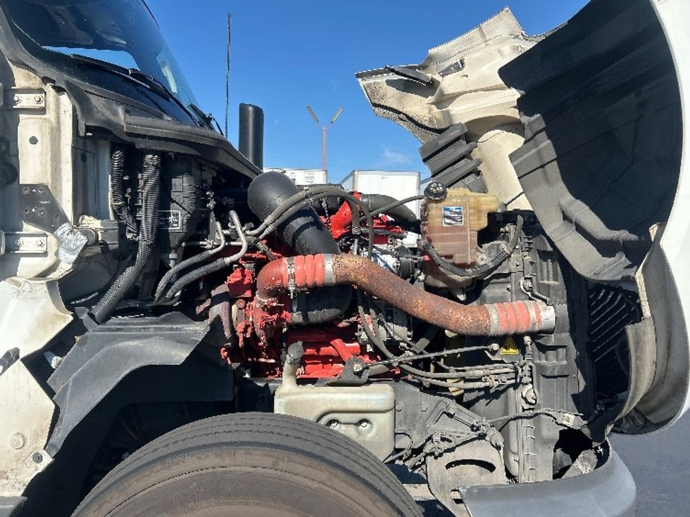 Sleeper Tractor-Heavy Duty Tractors-International-2023-LT625-Torrance-CA-748,731\n\t\tmiles-$ 36,000 - Image 20