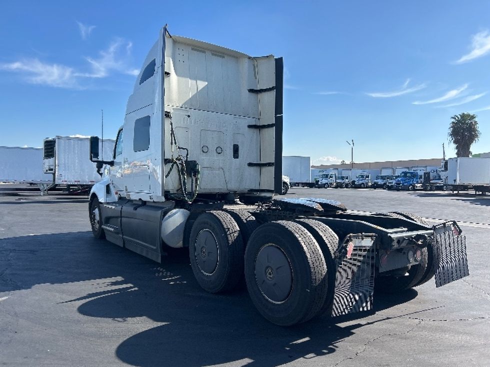 Sleeper Tractor-Heavy Duty Tractors-International-2023-LT625-Torrance-CA-748,731\n\t\tmiles-$ 36,000 - Image 5