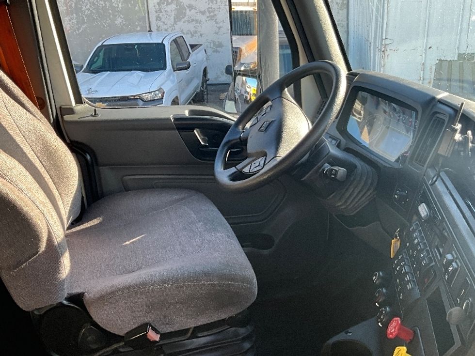 Sleeper Tractor-Heavy Duty Tractors-International-2023-LT625-Torrance-CA-750,738\n\t\tmiles-$ 35,750 - Image 15