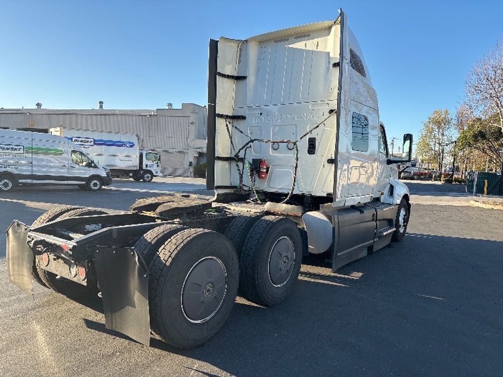 Sleeper Tractor-Heavy Duty Tractors-International-2023-LT625-West Sacramento-CA-564,931\n\t\tmiles-$ 55,750 - Image 7