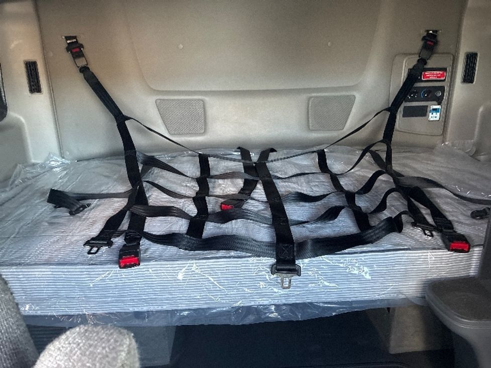 Sleeper Tractor-Heavy Duty Tractors-International-2023-LT625-West Sacramento-CA-632,666\n\t\tmiles-$ 48,500 - Image 15