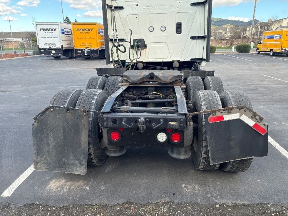 Sleeper Tractor-Heavy Duty Tractors-International-2023-LT625-West Sacramento-CA-632,666\n\t\tmiles-$ 48,500 - Image 6