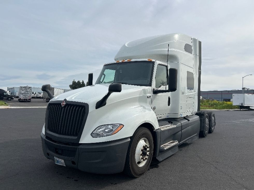 Sleeper Tractor-Heavy Duty Tractors-International-2023-LT625-West Sacramento-CA-667,097\n\t\tmiles-$ 44,750 - Image 3