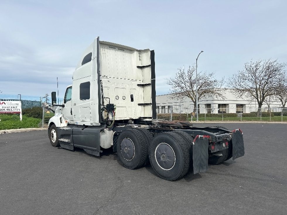 Sleeper Tractor-Heavy Duty Tractors-International-2023-LT625-West Sacramento-CA-667,097\n\t\tmiles-$ 44,750 - Image 5