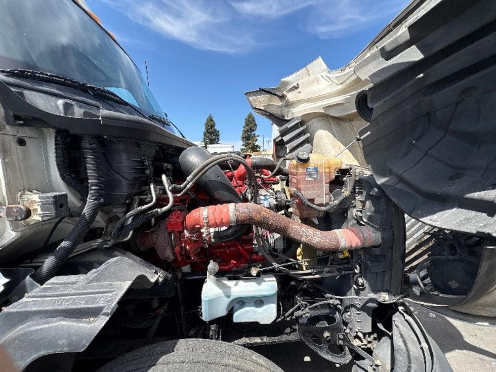 Sleeper Tractor-Heavy Duty Tractors-International-2023-LT625-West Sacramento-CA-700,853\n\t\tmiles-$ 42,250 - Image 18