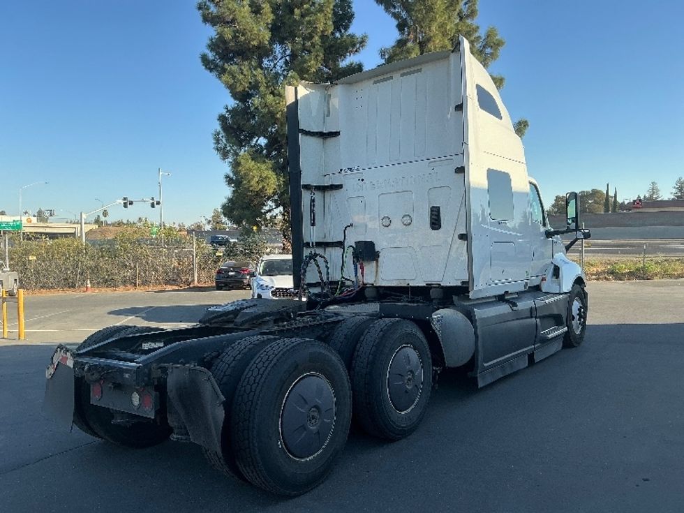 Sleeper Tractor-Heavy Duty Tractors-International-2023-LT625-West Sacramento-CA-757,480\n\t\tmiles-$ 41,750 - Image 7