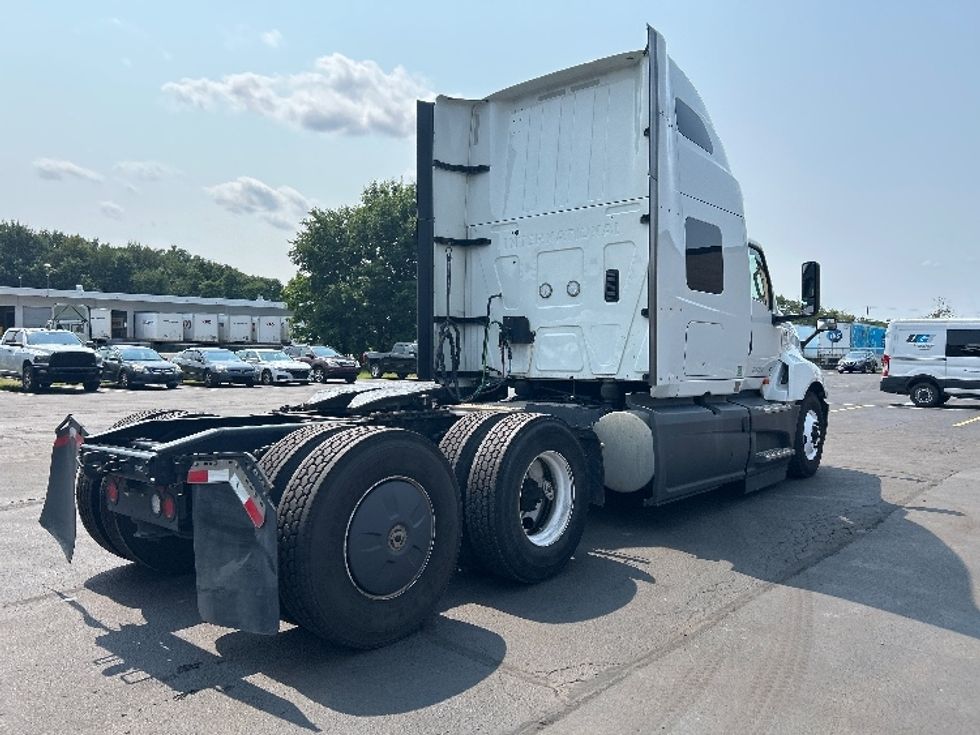 Sleeper Tractor-Heavy Duty Tractors-International-2023-LT625-Wilkes Barre-PA-550,176\n\t\tmiles-$ 56,250 - Image 7