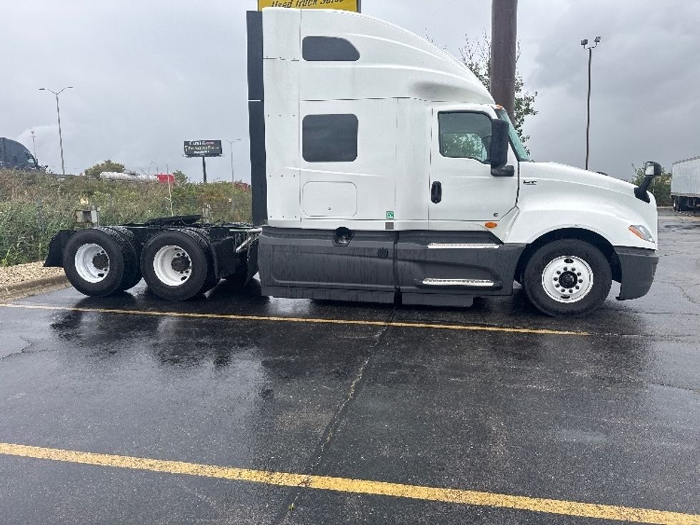 Sleeper Tractor-Heavy Duty Tractors-International-2024-LT625-Chicago (Chicago Ridge)-IL-449,167\n\t\tmiles-$ 88,250 - Image 8