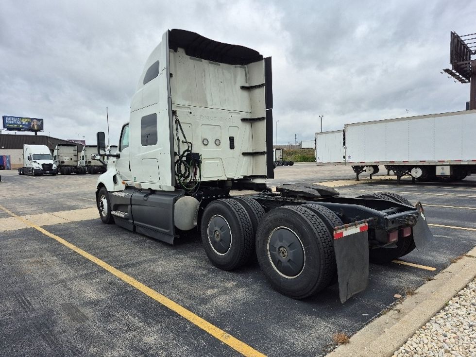 Sleeper Tractor-Heavy Duty Tractors-International-2024-LT625-Chicago (Chicago Ridge)-IL-450,609\n\t\tmiles-$ 87,750 - Image 5