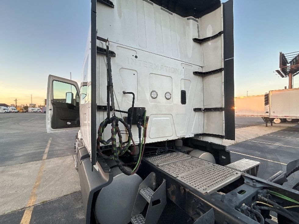 Sleeper Tractor-Heavy Duty Tractors-International-2024-LT625-Chicago (Chicago Ridge)-IL-584,481\n\t\tmiles-$ 72,250 - Image 22