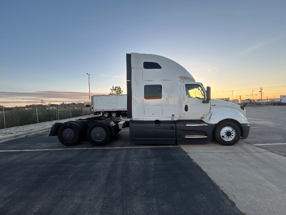 Sleeper Tractor-Heavy Duty Tractors-International-2024-LT625-Chicago (Chicago Ridge)-IL-584,481\n\t\tmiles-$ 72,250 - Image 8