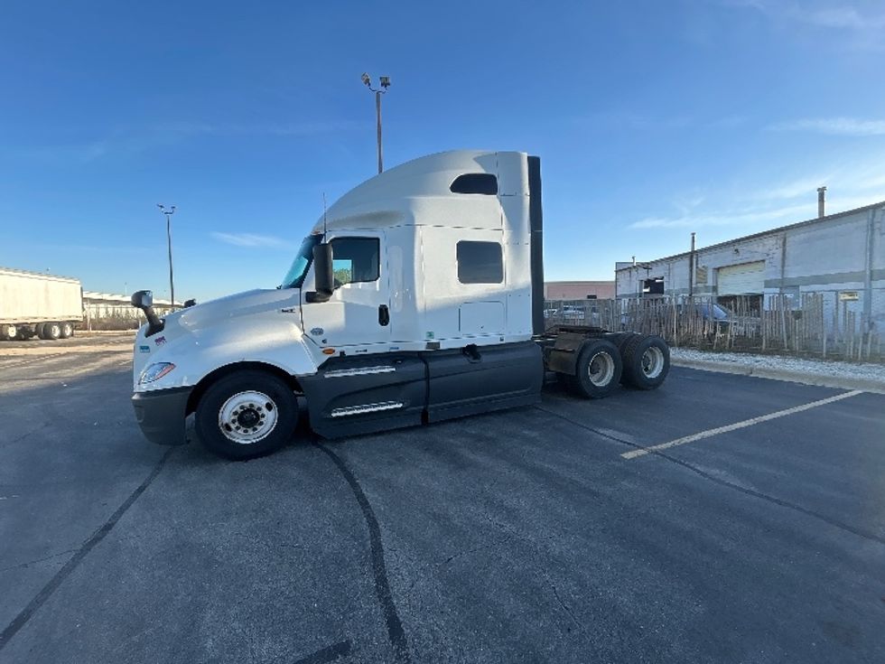 Sleeper Tractor-Heavy Duty Tractors-International-2024-LT625-Chicago (Chicago Ridge)-IL-611,508\n\t\tmiles-$ 65,750 - Image 3