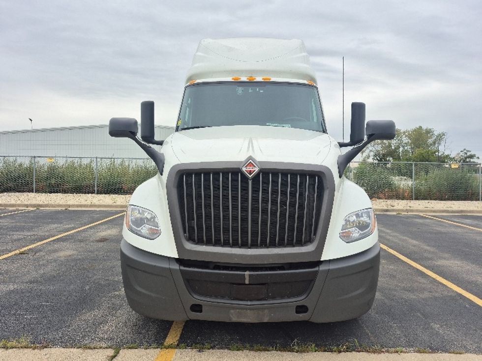 Sleeper Tractor-Heavy Duty Tractors-International-2024-LT625-Chicago (Chicago Ridge)-IL-644,464\n\t\tmiles-$ 62,250 - Image 2