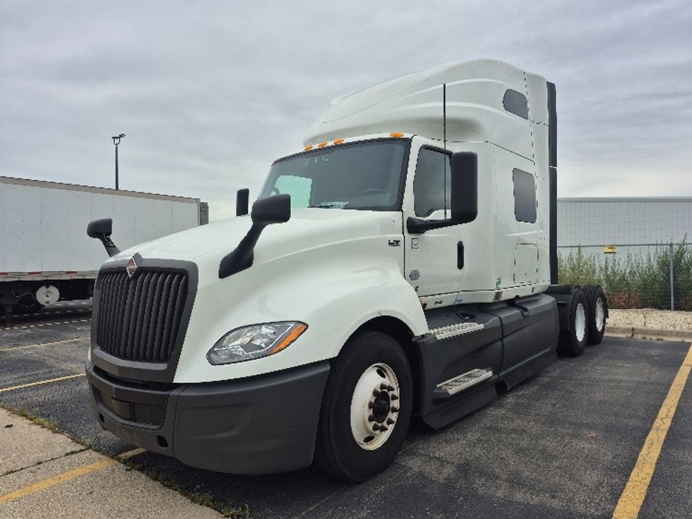 Sleeper Tractor-Heavy Duty Tractors-International-2024-LT625-Chicago (Chicago Ridge)-IL-644,464\n\t\tmiles-$ 62,250 - Image 3
