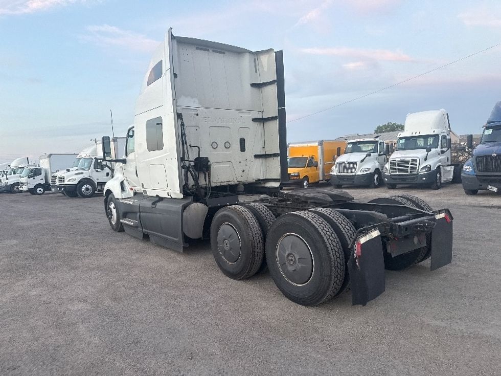 Sleeper Tractor-Heavy Duty Tractors-International-2024-LT625-Dallas-TX-703,107\n\t\tmiles-$ 59,000 - Image 5