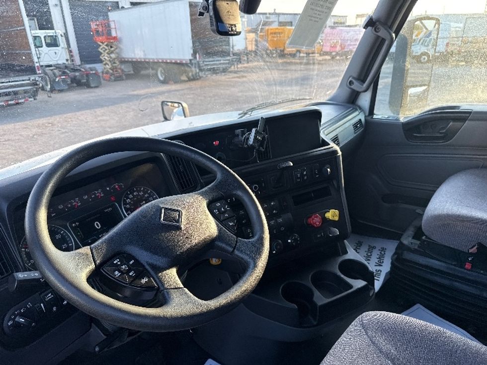 Sleeper Tractor-Heavy Duty Tractors-International-2024-LT625-Dallas-TX-817,113\n\t\tmiles-$ 46,250 - Image 10
