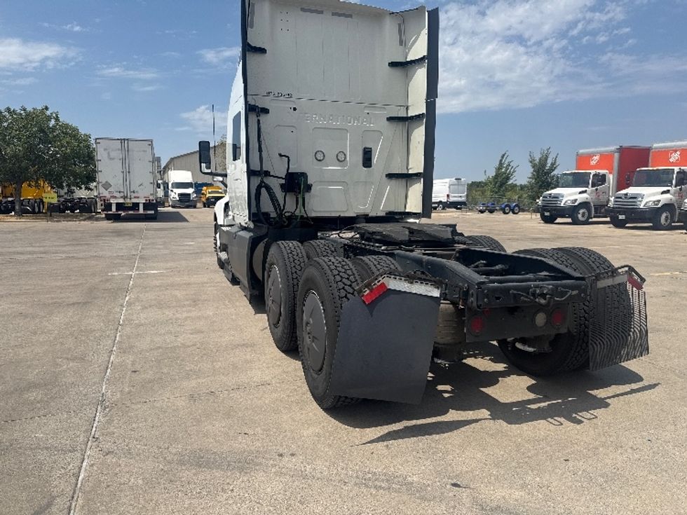 Sleeper Tractor-Heavy Duty Tractors-International-2024-LT625-Dallas-TX-837,499\n\t\tmiles-$ 44,750 - Image 5