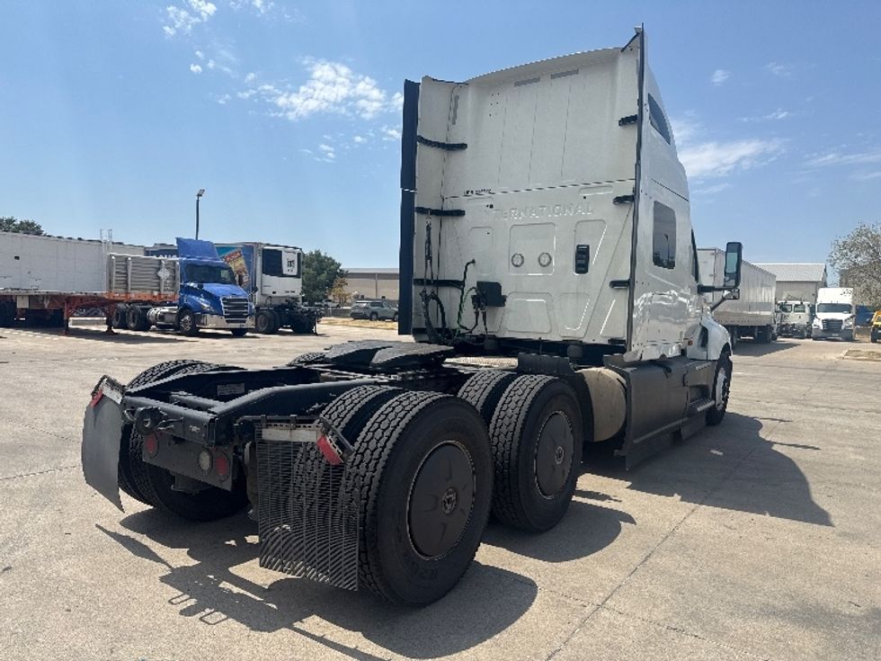 Sleeper Tractor-Heavy Duty Tractors-International-2024-LT625-Dallas-TX-837,499\n\t\tmiles-$ 44,750 - Image 7