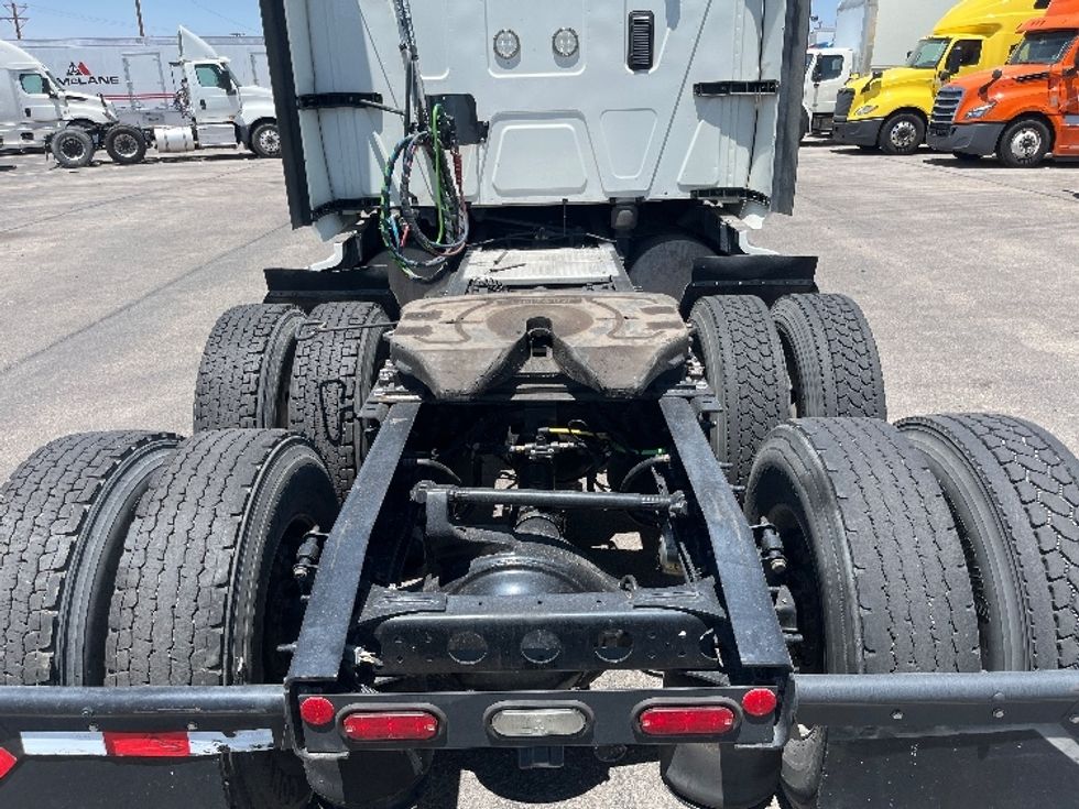 Sleeper Tractor-Heavy Duty Tractors-International-2024-LT625-El Paso-TX-517,586\n\t\tmiles-$ 77,750 - Image 6