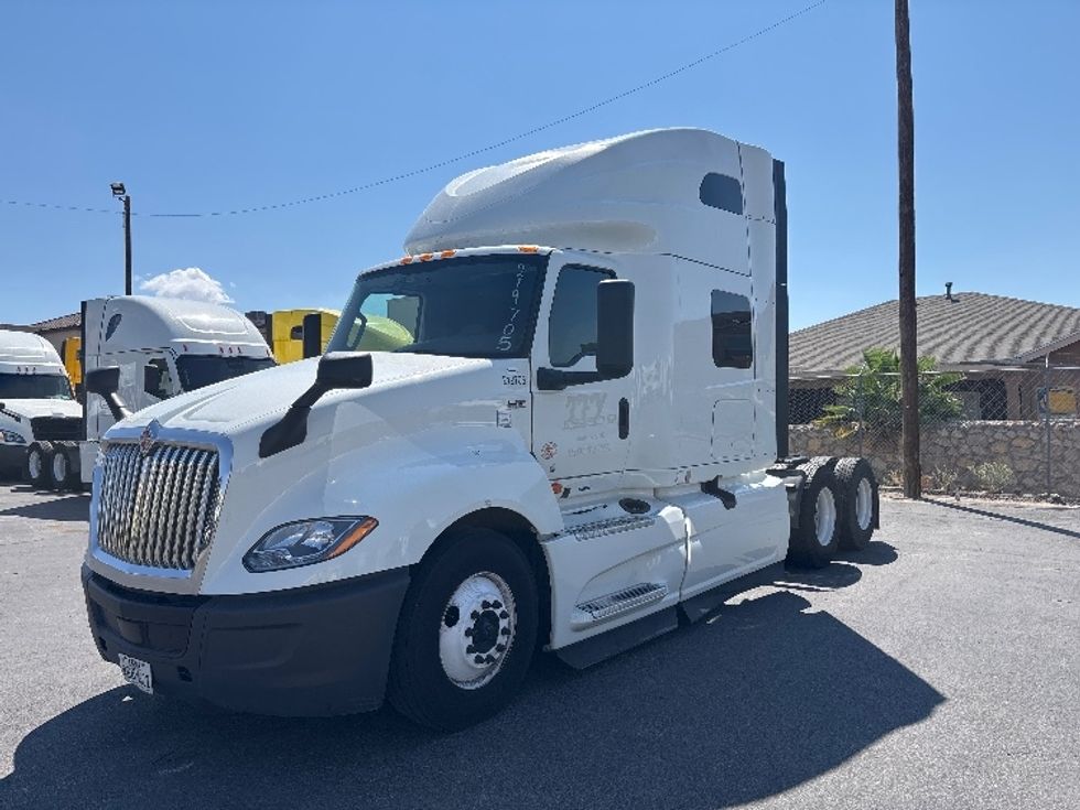 Sleeper Tractor-Heavy Duty Tractors-International-2024-LT625-El Paso-TX-532,940\n\t\tmiles-$ 74,500 - Image 3