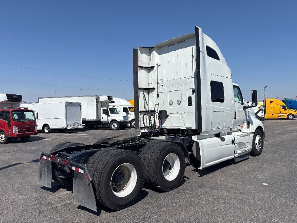 Sleeper Tractor-Heavy Duty Tractors-International-2024-LT625-El Paso-TX-532,940\n\t\tmiles-$ 74,500 - Image 7