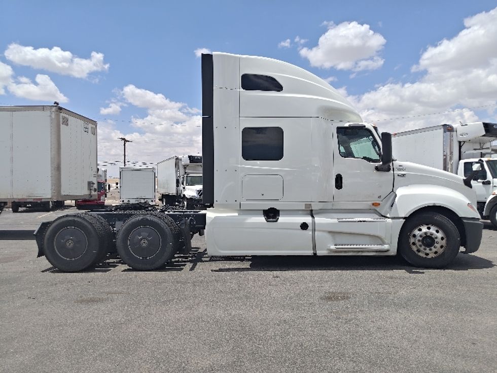 Sleeper Tractor-Heavy Duty Tractors-International-2024-LT625-El Paso-TX-647,928\n\t\tmiles-$ 63,500 - Image 8