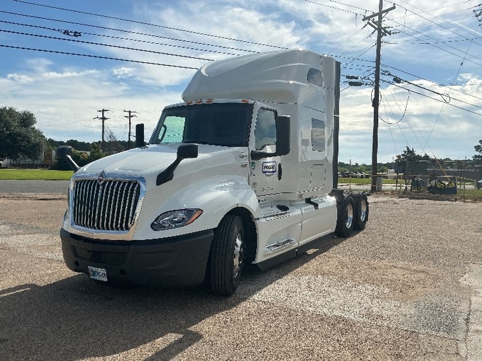 Sleeper Tractor-Heavy Duty Tractors-International-2024-LT625-Longview-TX-189,692\n\t\tmiles-$ 102,750 - Image 3