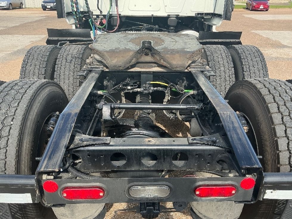 Sleeper Tractor-Heavy Duty Tractors-International-2024-LT625-Longview-TX-189,692\n\t\tmiles-$ 102,750 - Image 6