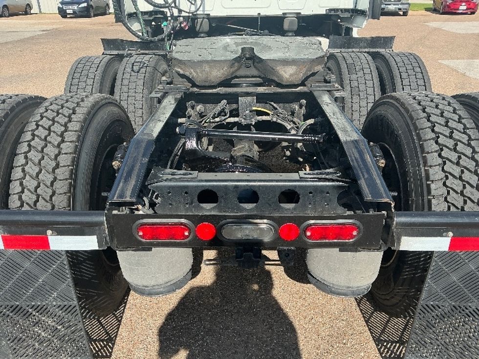 Sleeper Tractor-Heavy Duty Tractors-International-2024-LT625-Longview-TX-204,176\n\t\tmiles-$ 104,750 - Image 6