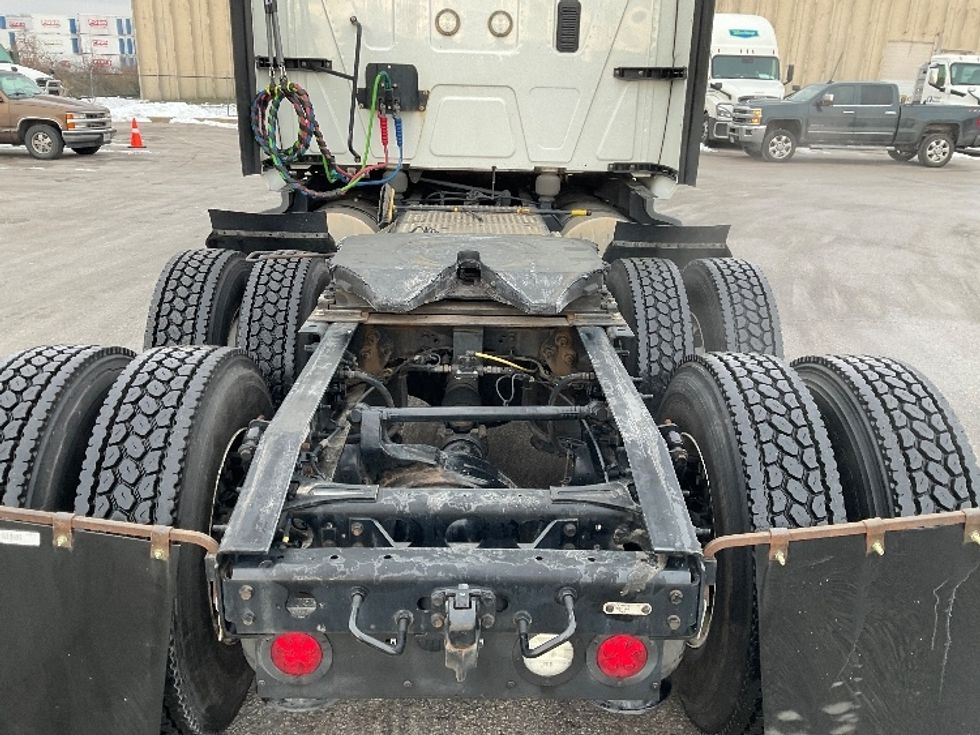 Sleeper Tractor-Heavy Duty Tractors-International-2024-LT625-Moberly-MO-516,667\n\t\tmiles-$ 65,500 - Image 6