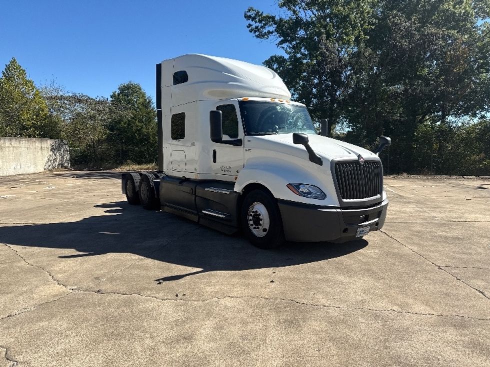 Sleeper Tractor-Heavy Duty Tractors-International-2024-LT625-Nashville (Mount Juliet)-TN-742,175\n\t\tmiles-$ 54,500 - Image 1