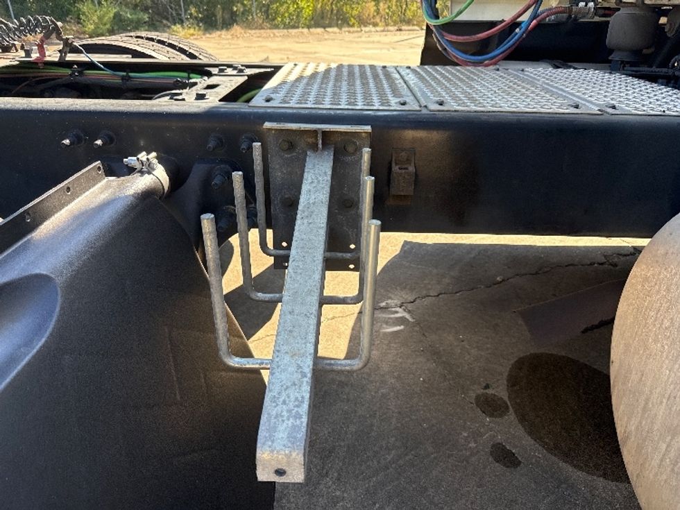 Sleeper Tractor-Heavy Duty Tractors-International-2024-LT625-Nashville (Mount Juliet)-TN-742,175\n\t\tmiles-$ 54,500 - Image 23