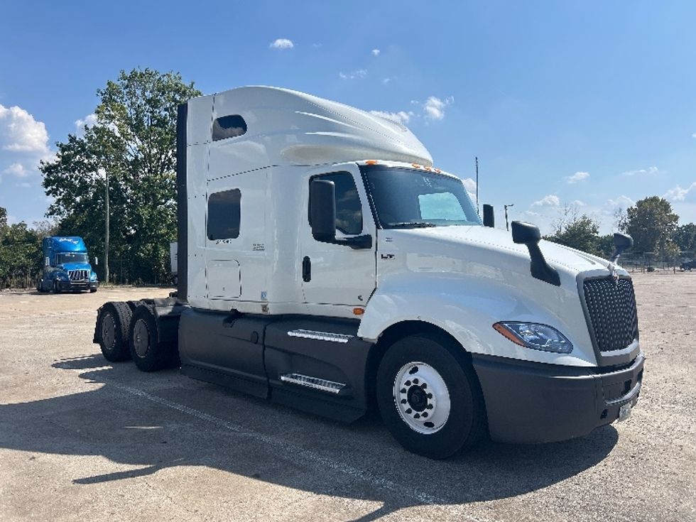 Sleeper Tractor-Heavy Duty Tractors-International-2024-LT625-Nashville (Mount Juliet)-TN-782,216\n\t\tmiles-$ 50,500 - Image 1