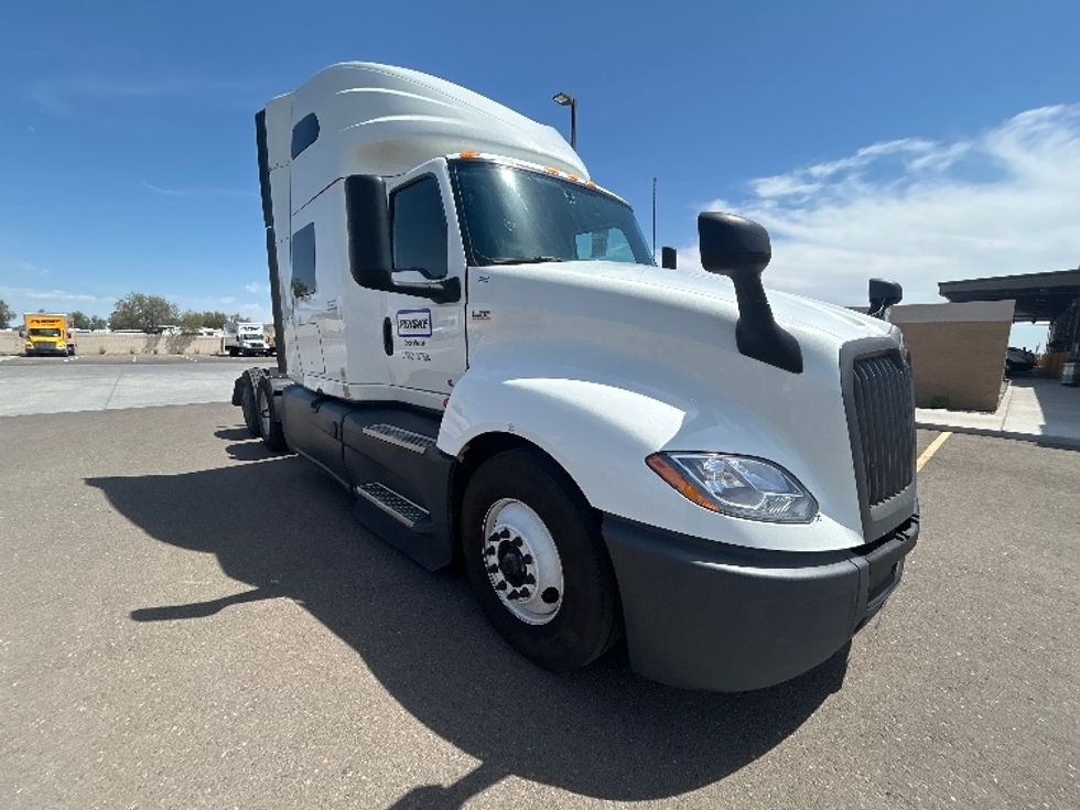 Sleeper Tractor-Heavy Duty Tractors-International-2024-LT625-Phoenix-AZ-755,231\n\t\tmiles-$ 50,250 - Image 1