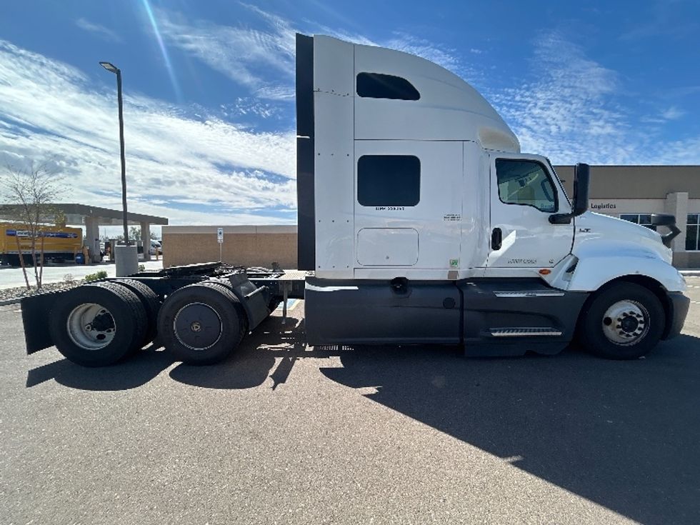 Sleeper Tractor-Heavy Duty Tractors-International-2024-LT625-Phoenix-AZ-797,409\n\t\tmiles-$ 48,750 - Image 8